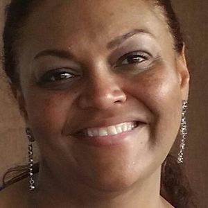 Meet your Posher, Laureen